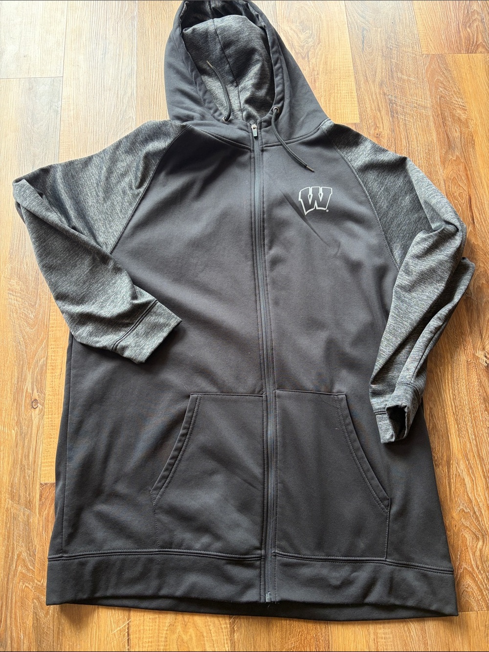 Wisconsin hoody: Colosseum Black and Heather Gray Men's Hoodie